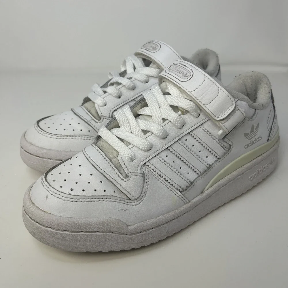 Adidas Originals Forum Low Sneakers Youth Size 6 Triple White  FY7973